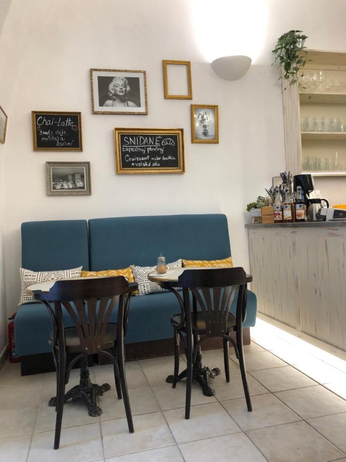 Apartmany Cafe-Cafe Jicin Exterior photo