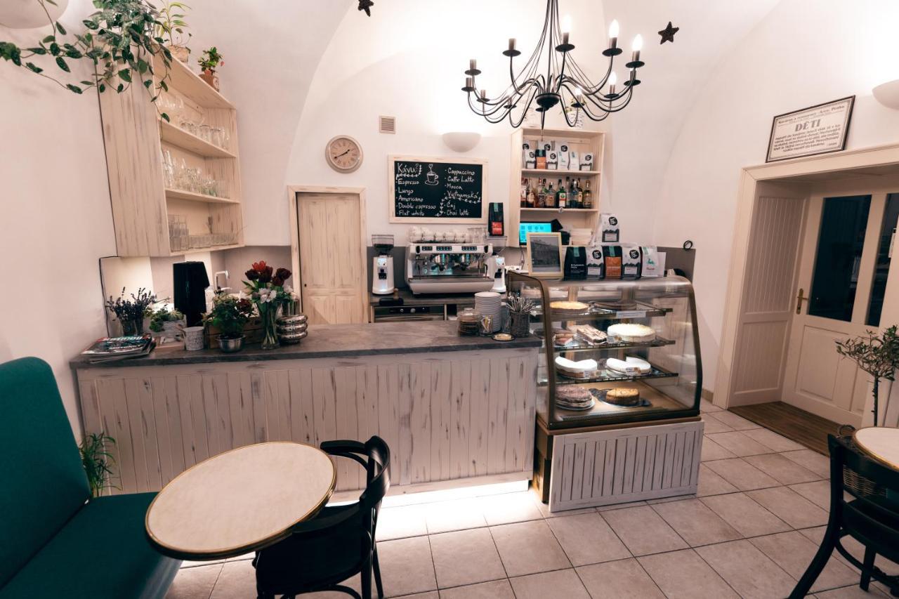 Apartmany Cafe-Cafe Jicin Exterior photo